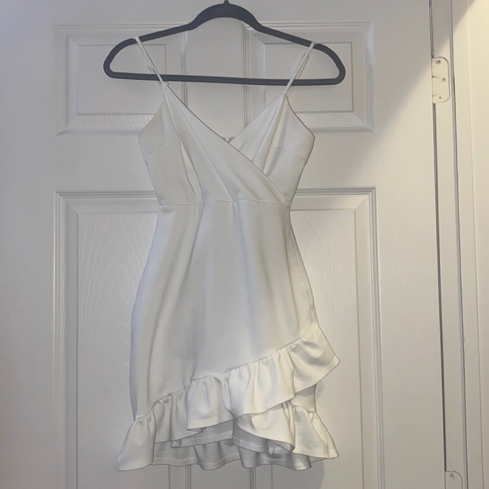 White lulus mini dress size xs!
